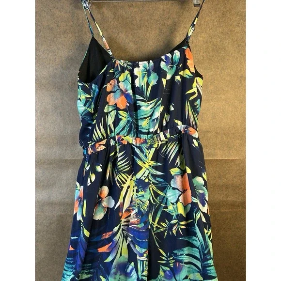 Love Tree floral spaghetti strap wide leg jumpsuit Romper Sz Small - Picture 5 of 7